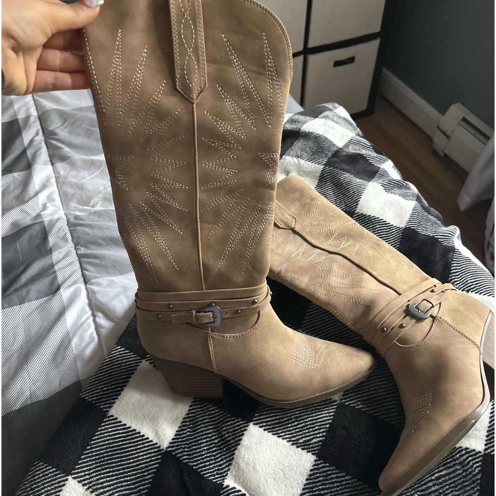 cowgirl boots
